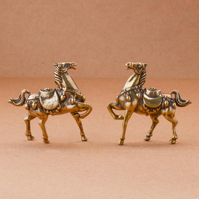 Estatueta de Cavalo de Guerra  - Home Decor Enthusiast avaliação e preço
