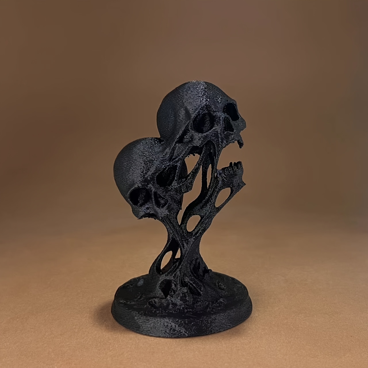 Estátua Gótica de Crânio Derre - Home Decor Enthusiast avaliação e preço