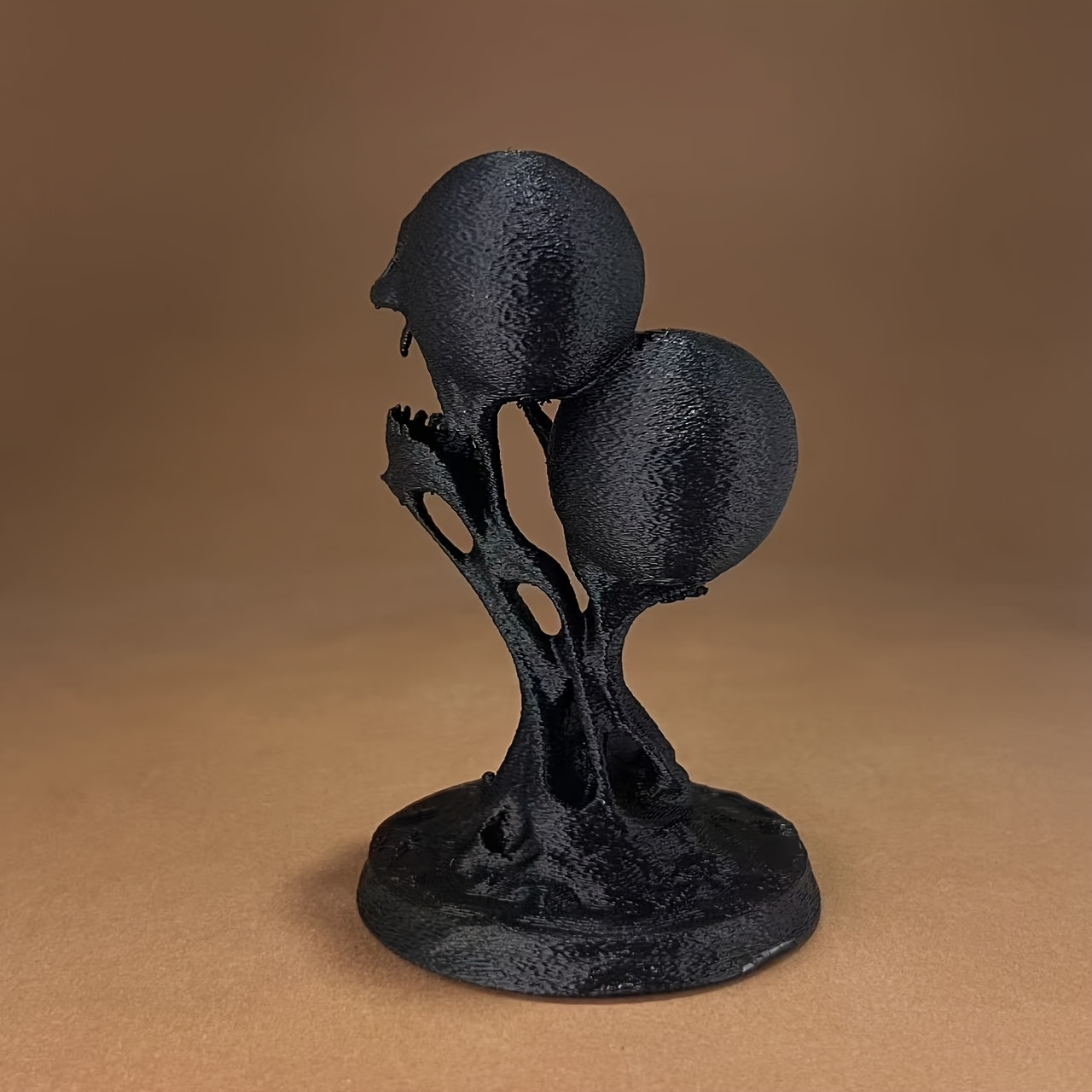 Estátua Gótica de Crânio Derre - Home Decor Enthusiast avaliação e preço